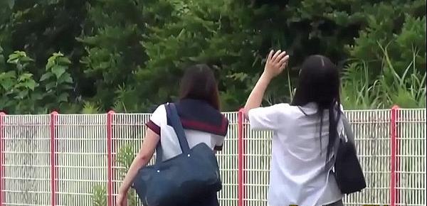  Japanese teen skanks pee